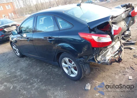 2014 Ford Focus Se z USA, uszkodzony, nr VIN 1FADP3F22EL344206